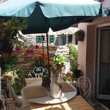 Casa Med Holiday Home Isolabona Экстерьер фото