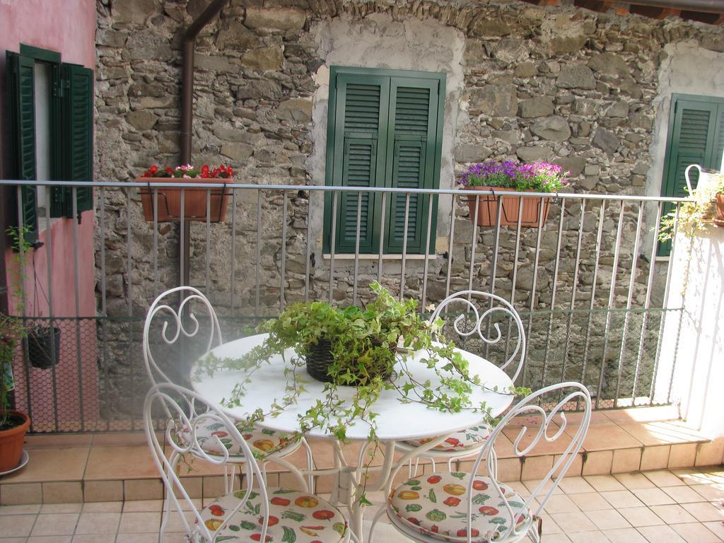 Casa Med Holiday Home Isolabona Экстерьер фото