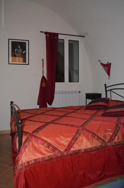 Casa Med Holiday Home Isolabona Экстерьер фото